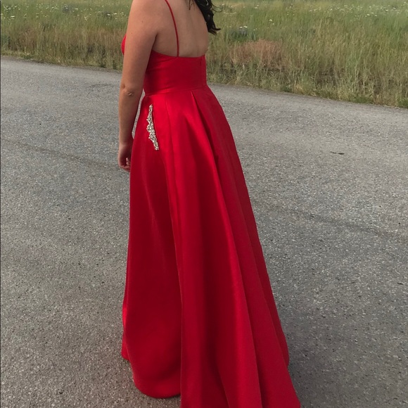 Prom dress - Picture 4 of 5